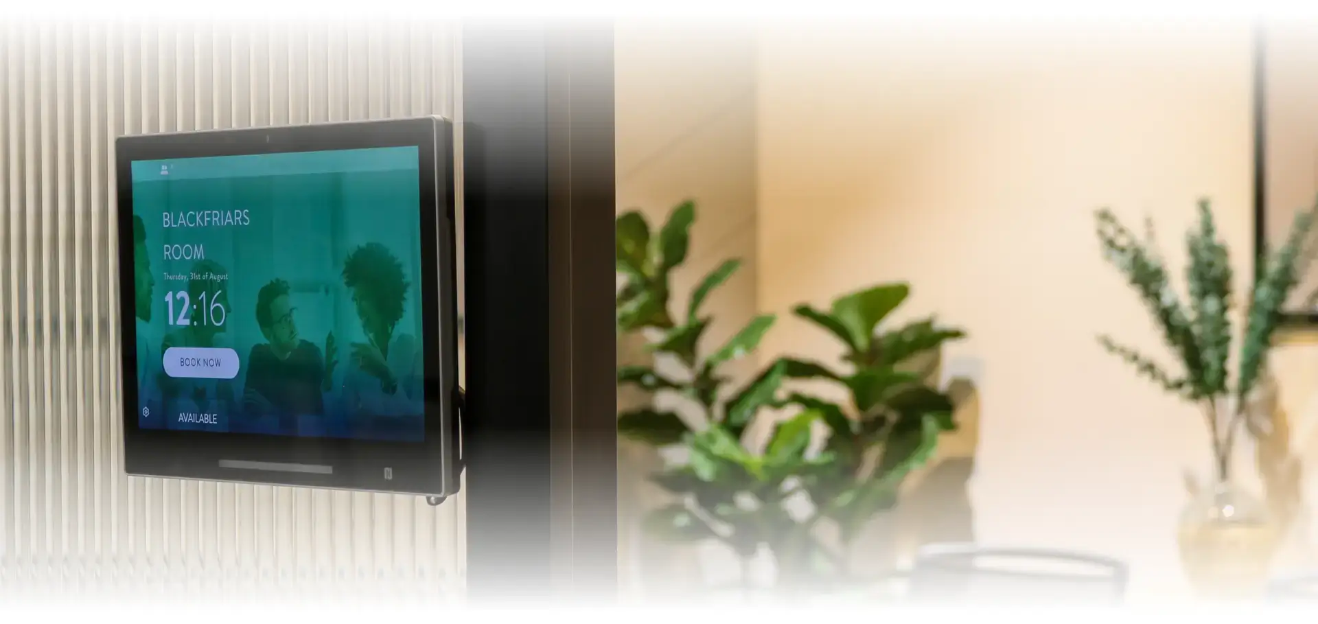 twiinmeet room booking panel mounted outside a meeting room